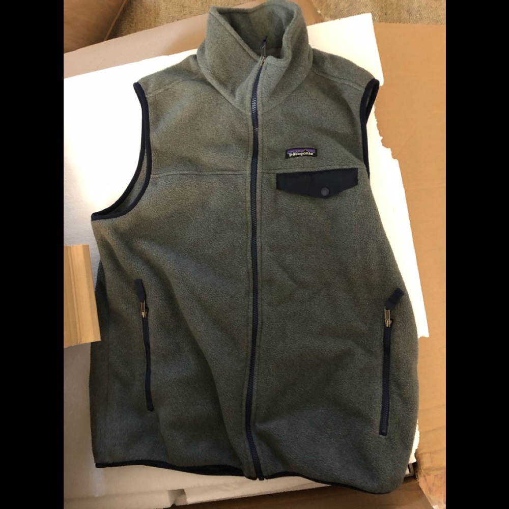 Patagonia men’s jacket vest
